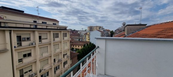 5-salle Appartement à Alessandria, Italy No. 265130 4
