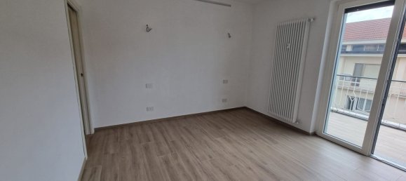 5-salle Appartement à Alessandria, Italy No. 265130 15