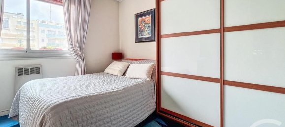 2 bedrooms Apartment in Paris, France No. 165444 8