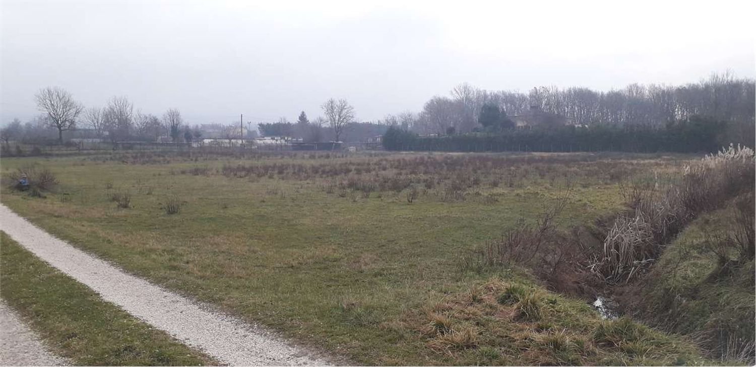 Grundstück in Cervaro, Italy, Nr. 387713