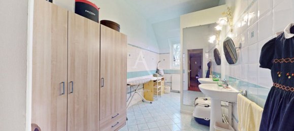 8 Schlafzimmer Haus in Chessy, France, Nr. 173981 18