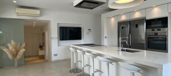 5 bedrooms Villa in La Nucia, Spain No. 10918 28