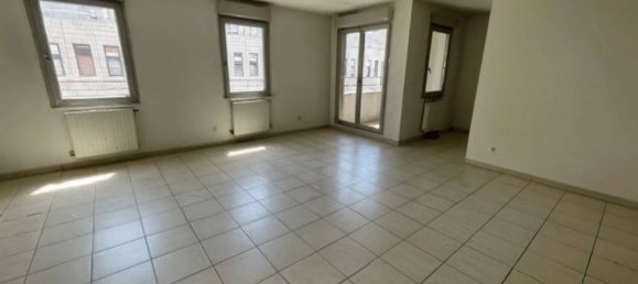 2 bedrooms Apartment in Villeurbanne, France No. 317087 2