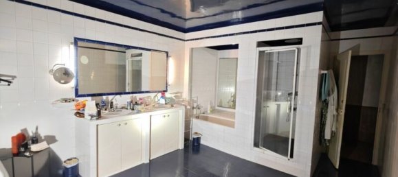 10 rooms Castles in Epernon, France No. 47747 7