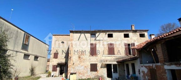 4 bedrooms House in Vedelago, Italy No. 145285 7