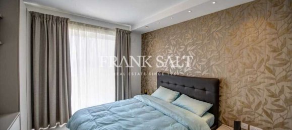 3 bedrooms Penthouse in Saint Julian's, Malta No. 11032 2