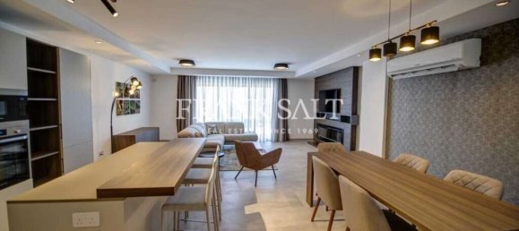 3 bedrooms Penthouse in Saint Julian's, Malta No. 11032 25