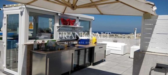 3 bedrooms Penthouse in Saint Julian's, Malta No. 11032 11