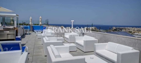 3 bedrooms Penthouse in Saint Julian's, Malta No. 11032 12