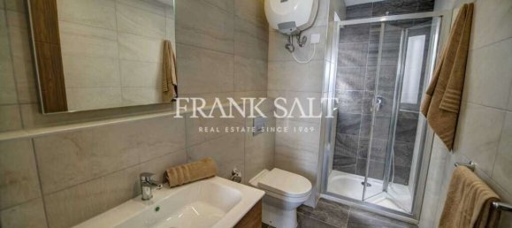 3 bedrooms Penthouse in Saint Julian's, Malta No. 11032 6