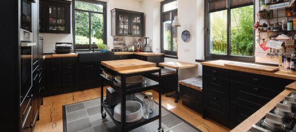 Дом с 11 комнатами в Cuxhaven, Германия № 53141 5