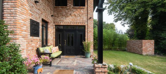 Дом с 11 комнатами в Cuxhaven, Германия № 53141 3