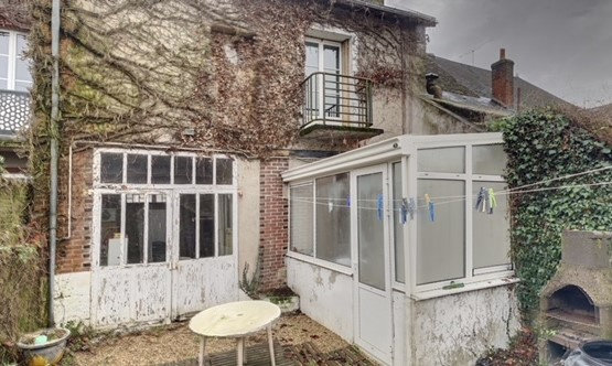 3 chambres Maison à Monnaie, France No. 39147