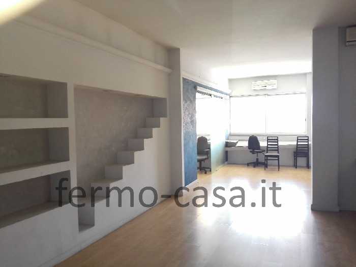 5 rooms Office in Porto Sant'Elpidio, Italy No. 130333