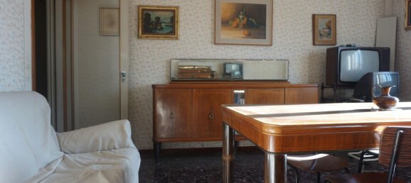 3 rooms Apartment in Colorno, Italy No. 230304 7