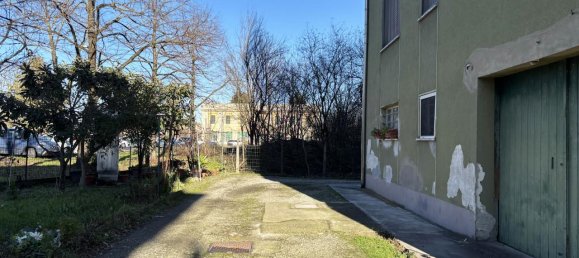 3 rooms Apartment in Colorno, Italy No. 230304 28