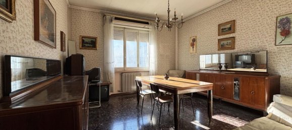 3 rooms Apartment in Colorno, Italy No. 230304 8