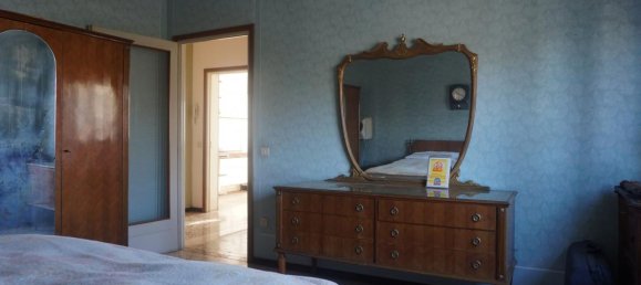 3 rooms Apartment in Colorno, Italy No. 230304 20