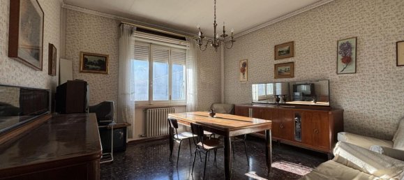 3 rooms Apartment in Colorno, Italy No. 230304 5