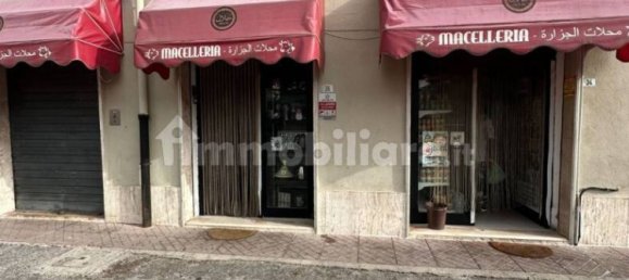 2-salle Propriété commerciale à Latina, Italy No. 69932 6