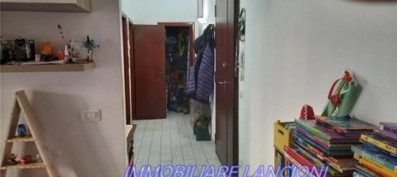 Apartamento de 2 divisões em Scandicci, Italy N.º 39335 7