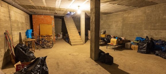 177m² Commercial property in Chartered Community of Navarre, Spain No. 108104 5