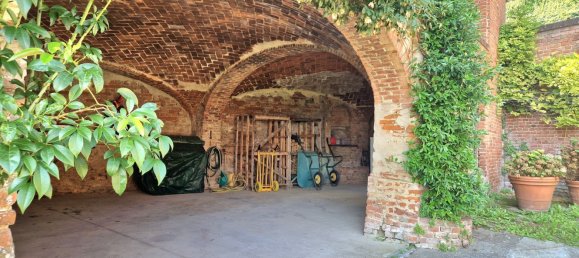 13 bedrooms House in Viarigi, Italy No. 333084 32