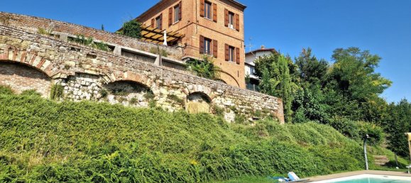 13 bedrooms House in Viarigi, Italy No. 333084 2