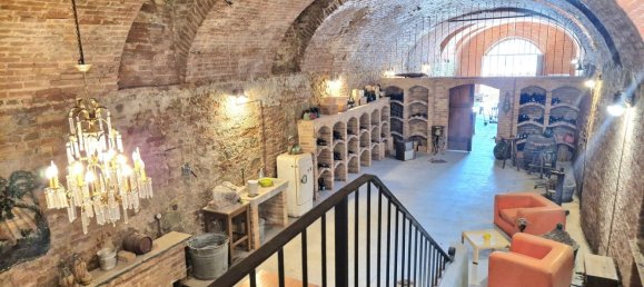 13 bedrooms House in Viarigi, Italy No. 333084 23