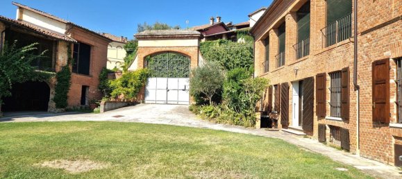 13 bedrooms House in Viarigi, Italy No. 333084 10