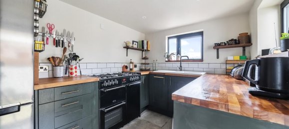 4 bedrooms House in Margate, United Kingdom No. 13479 4