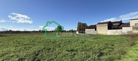 6 rooms Apartment in Mairago, Italy No. 12677 8