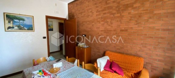 4غرفة شقة في Bari, Italy رقم 32770 23