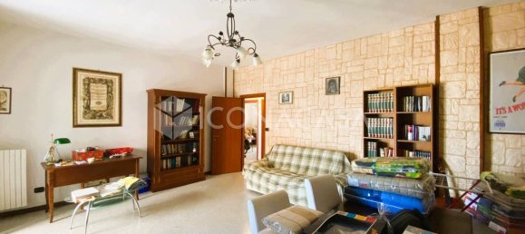 4غرفة شقة في Bari, Italy رقم 32770 30