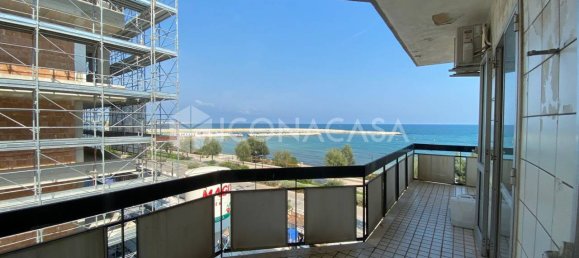 4غرفة شقة في Bari, Italy رقم 32770 34