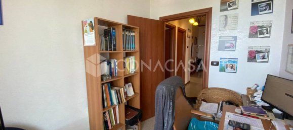 4غرفة شقة في Bari, Italy رقم 32770 42