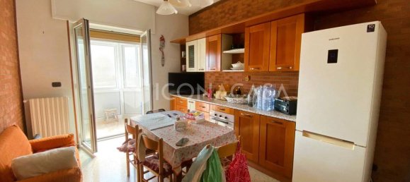 4غرفة شقة في Bari, Italy رقم 32770 16