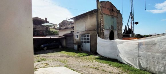 5 Schlafzimmer Haus in Tregnago, Italy, Nr. 318185 9