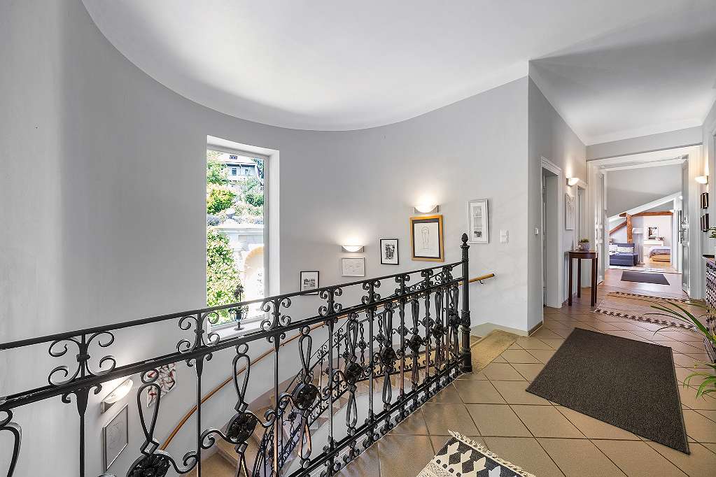 Villa de 11 divisões em Hinterbruhl, Austria N.º 113582