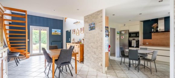 4 Schlafzimmer Haus in Rhone, France, Nr. 287419 3