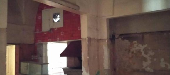 13-salle Bâtiment à Sava, Italy No. 25746 24