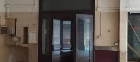 13-salle Bâtiment à Sava, Italy No. 25746 6