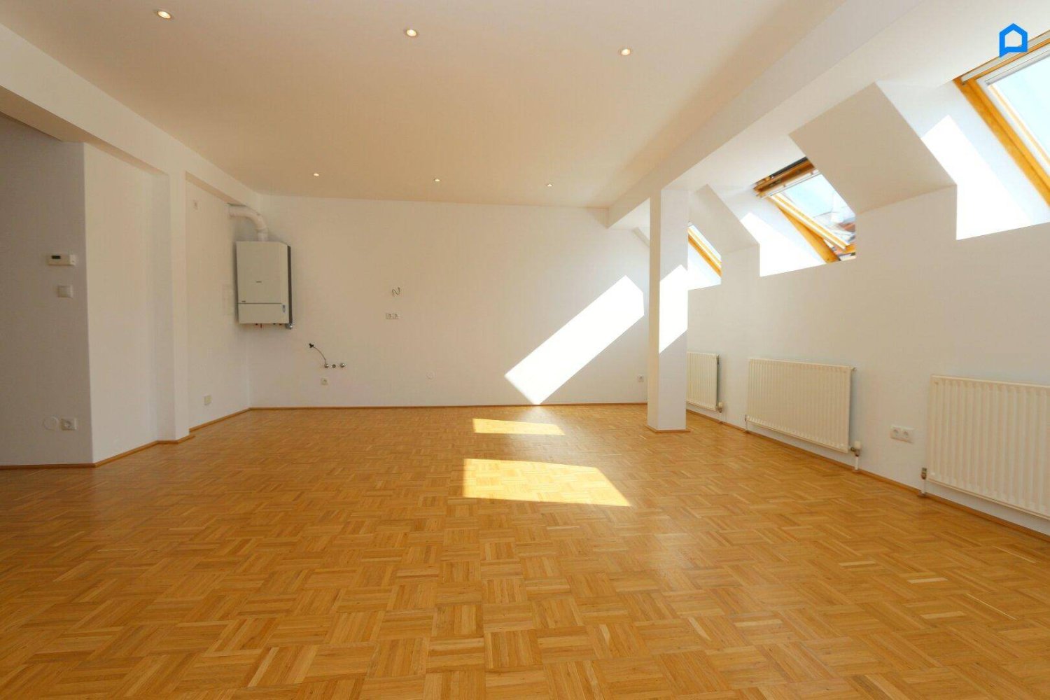 3 rooms Duplex in Brigittenau, Austria No. 195467