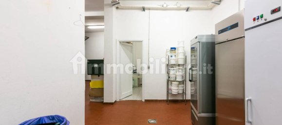 3-Zimmer Gewerbliche Immobilie in Monza, Italy, Nr. 122200 10