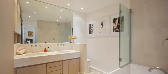 4 bedrooms Apartment in Paris, France No. 180774 47