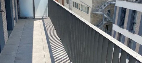 2 bedrooms Apartment in Romainville, France No. 171886 4