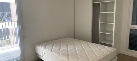 2 bedrooms Apartment in Romainville, France No. 171886 5