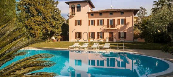 5 Schlafzimmer Villa in Sirmione, Italy, Nr. 404319 2