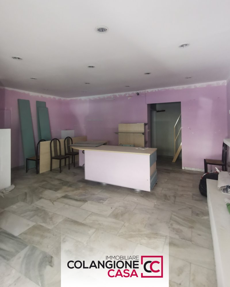  عقار تجاري في Cerignola, Italy رقم 125791