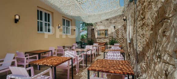 21 room Hotel in Muratpasa, Turkey No. 21115 6